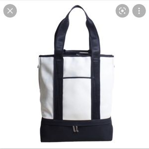 Athleta x Caraa Everyday Vinyasa Tote Bag